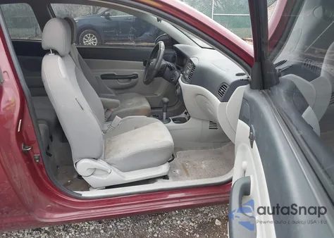 2007 Hyundai Accent Gs z USA, uszkodzony, nr VIN KMHCM36C87U021715